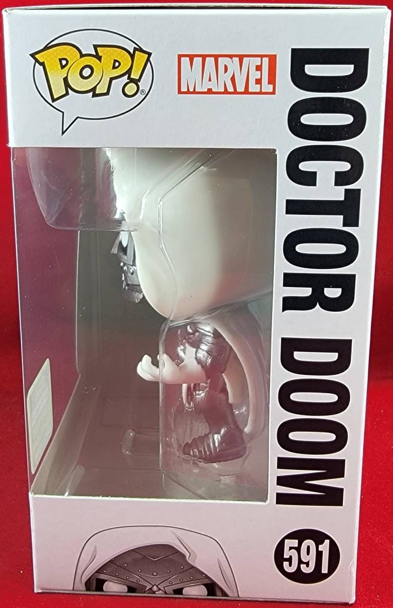 doctor doom 2020 spring convention funko # 591 (nib)